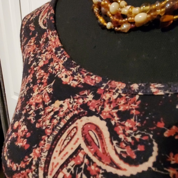 ❤LuLaRoe Classic T medium - Picture 3 of 6